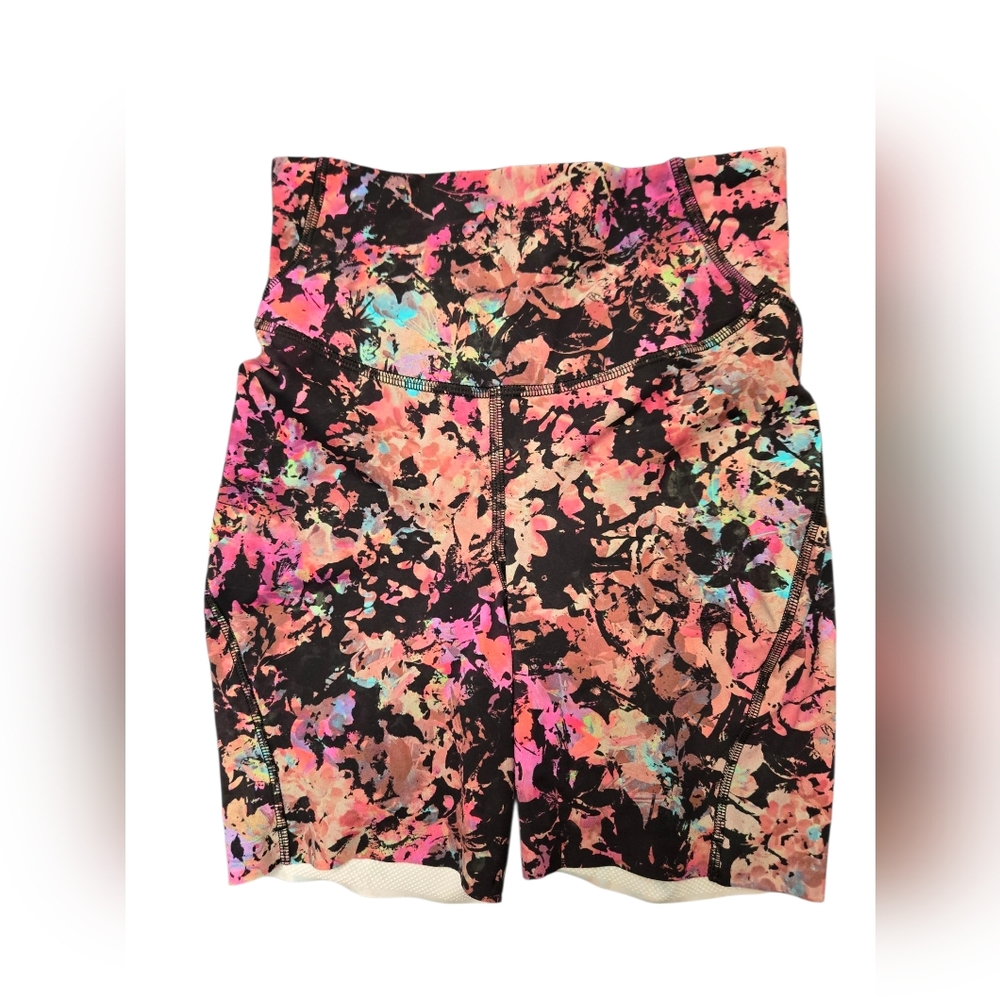 lululemon athletica Floral Women Shorts - Pink and Black